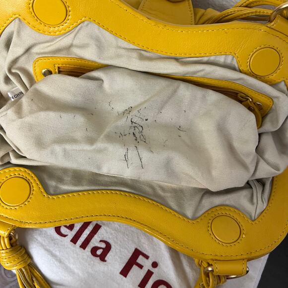 Isabella Fiore pleated leather purse yellow shoulder bag with tassel rare style - Picture 7 of 8